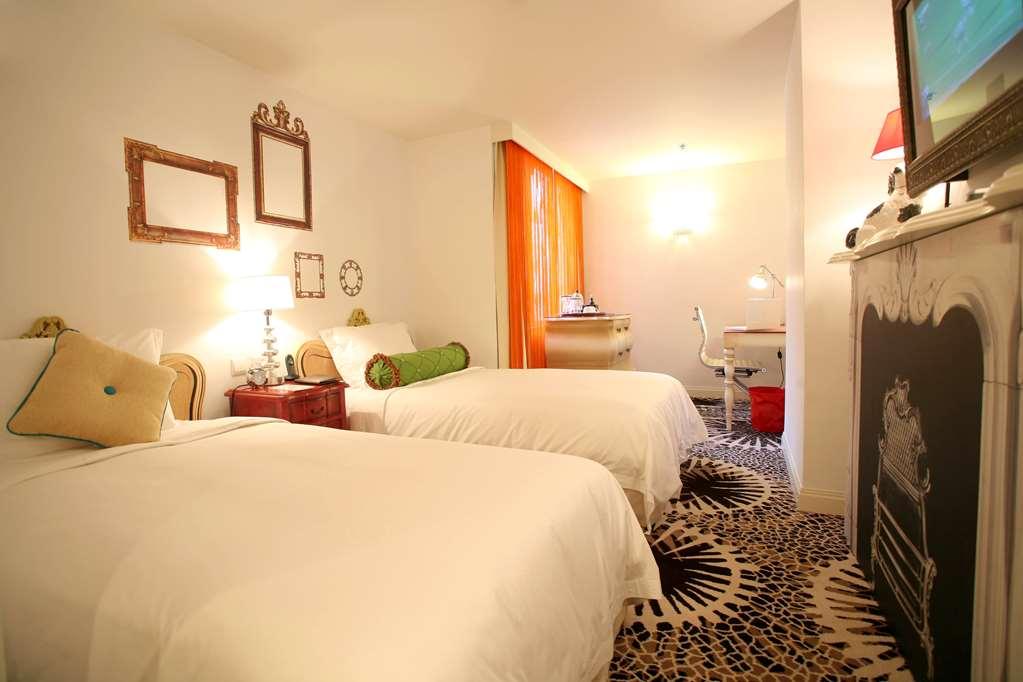 The Luxe Manor Hotel Hong Kong Room photo